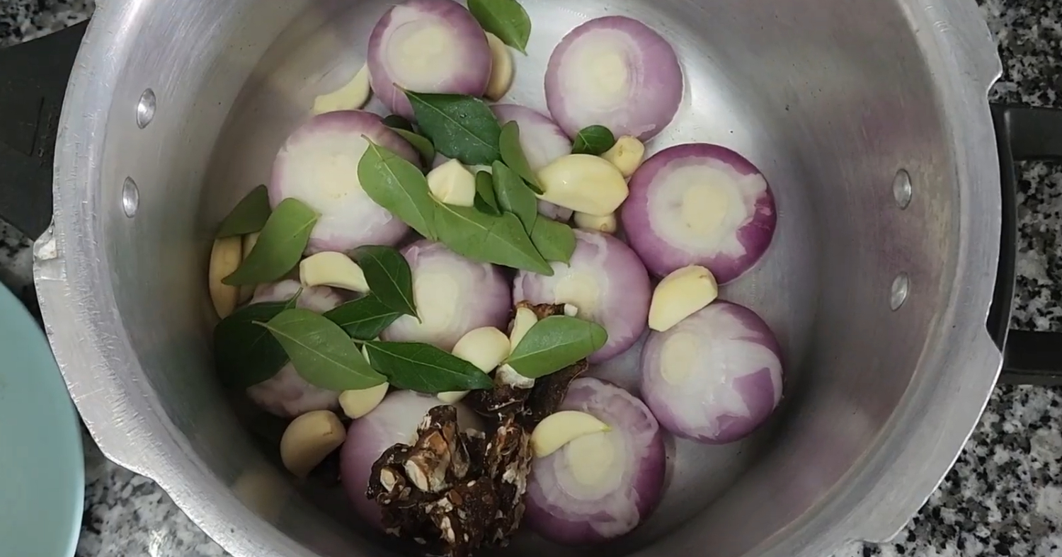 Onion Chammanthi Recipe